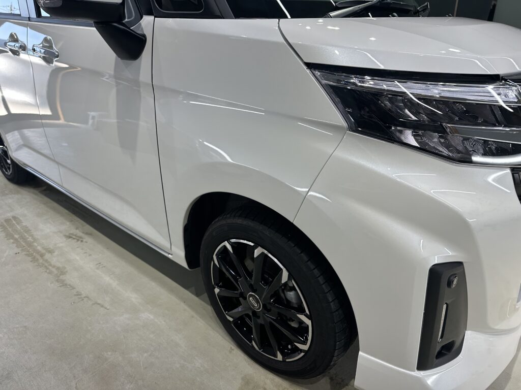 トヨタ ・ルーミーカスタム・鏡面磨き作業+セラミックコーティング+遮熱カーフィルム施工事例　富山市Ａ様