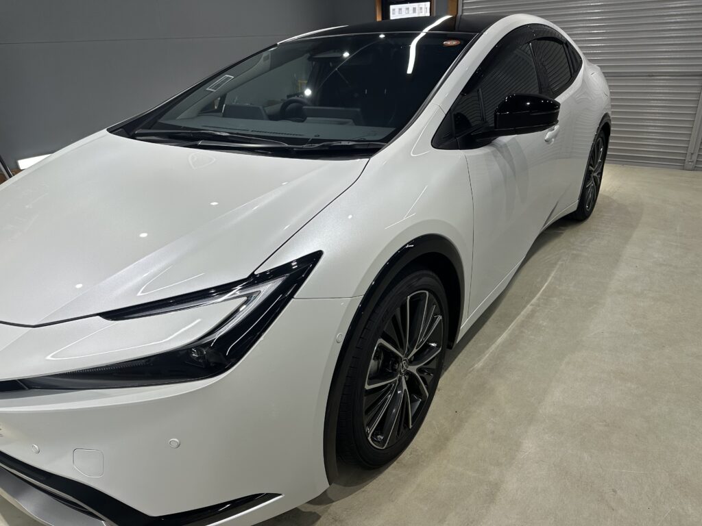 トヨタ・プリウス・鏡面磨き+セラミックコーティング施工事例　富山市H様