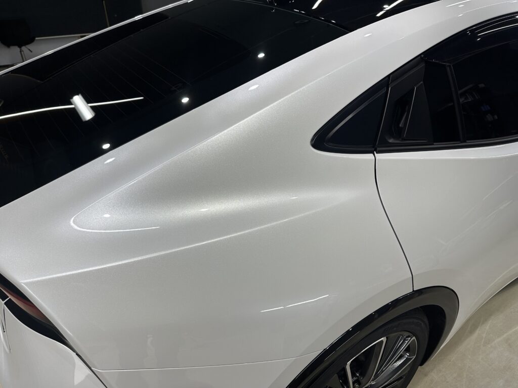 トヨタ・プリウス・鏡面磨き+セラミックコーティング施工事例　富山市H様