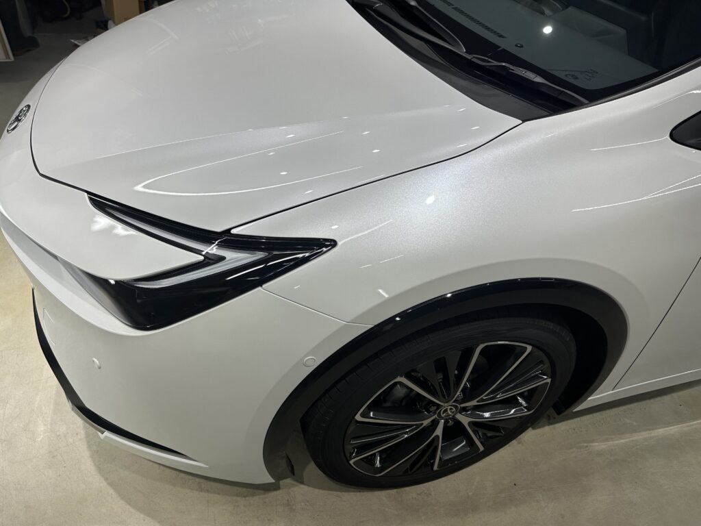 トヨタ・プリウス・鏡面磨き+セラミックコーティング施工事例　富山市H様