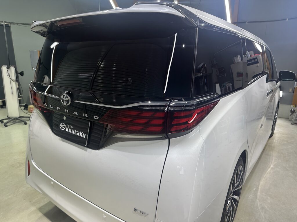 トヨタアルファード・鏡面磨き作業+セラミックコーティング+遮熱カーフィルム施工例　高岡市N様