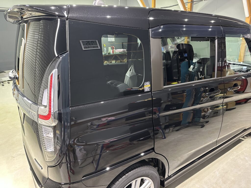 三菱・デリカD２・鏡面磨き作業+セラミックコーティング施工　富山市Ｋ様