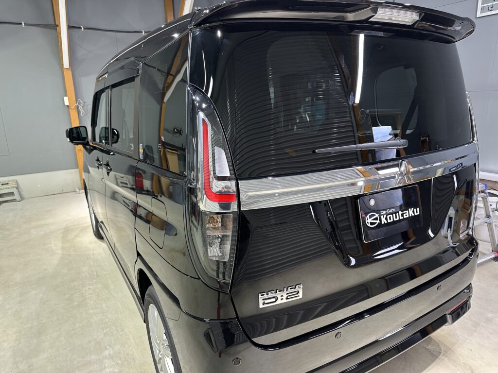 三菱・デリカD２・鏡面磨き作業+セラミックコーティング施工　富山市Ｋ様