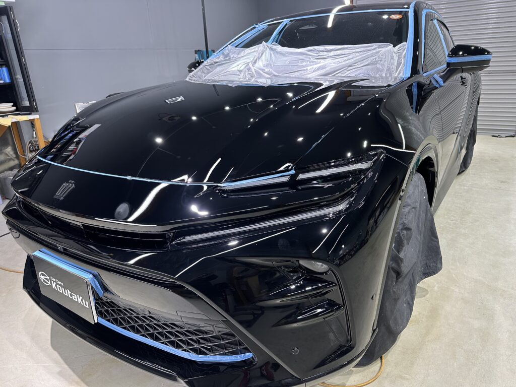 トヨタ・クラウンスポーツ・鏡面磨き作業+セラミックコーティング施工事例