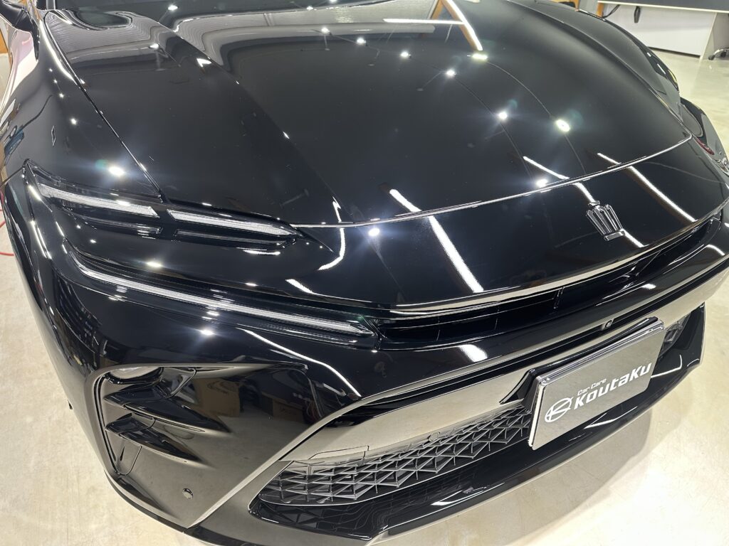 トヨタ・クラウンスポーツ・鏡面磨き作業+セラミックコーティング施工事例