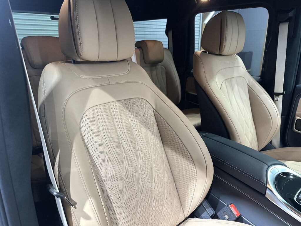 メルセデスベンツ・Ｇ４５０・インテリアコーティング+鏡面磨き作業+セラミックコーティング施工事例　富山市Ｔ様