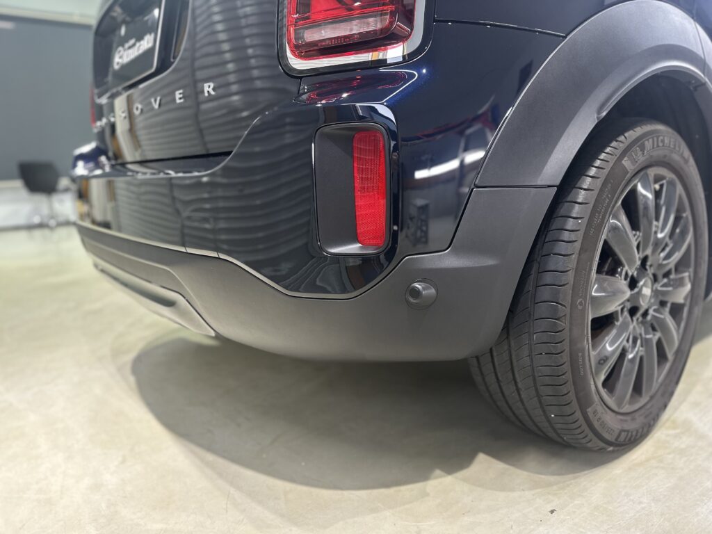 ミニ・クロスオーバー・鏡面磨き作業+セラミックコーティング施工事例　富山市Ｎ様