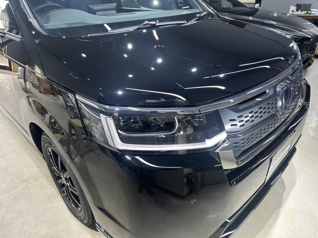 ホンダ・ステップワゴン・鏡面磨き作業+セラミックコーティング施工事例　富山市Ｓ様