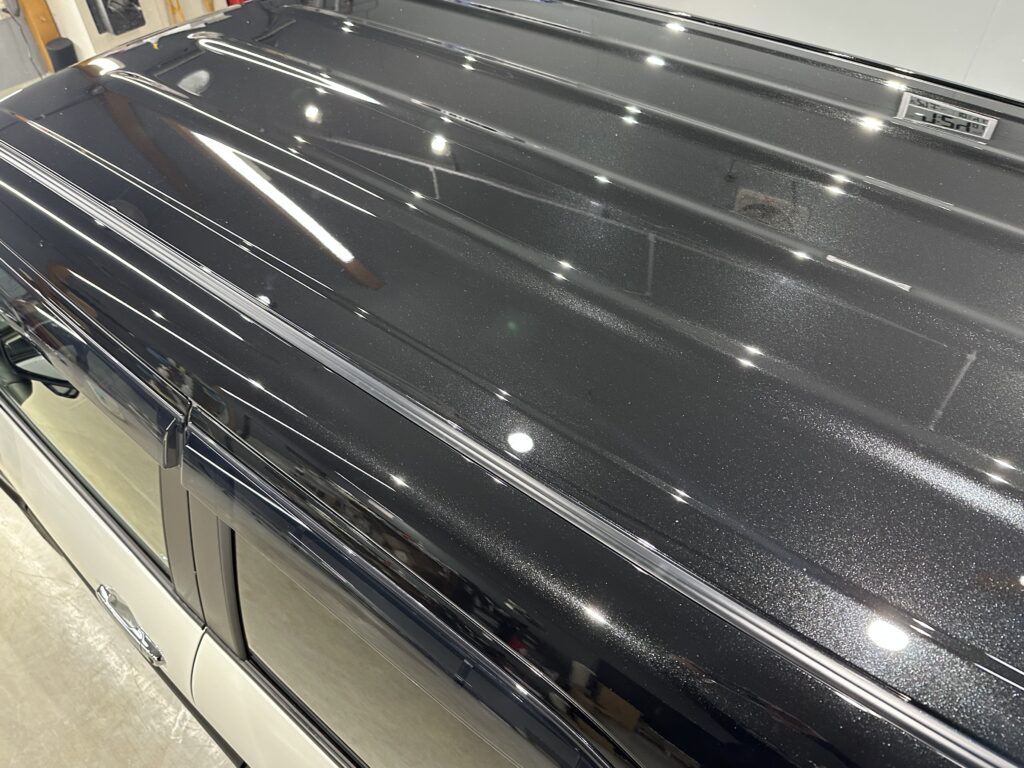 スズキ・クロスビー・鏡面磨き作業+セラミックコーティング施工事例　富山市Ｍ様