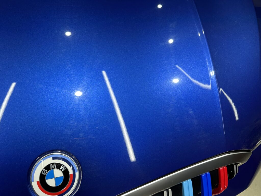 BMW・３１８i Ｍスポーツ・鏡面磨き作業+セラミックコーティング施工事例
