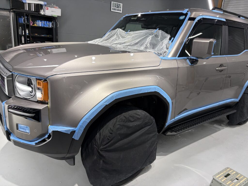 ランドクルーザー２５０・鏡面磨き作業+新開発のセラミックコーティング施工事例　黒部市Ｋ様