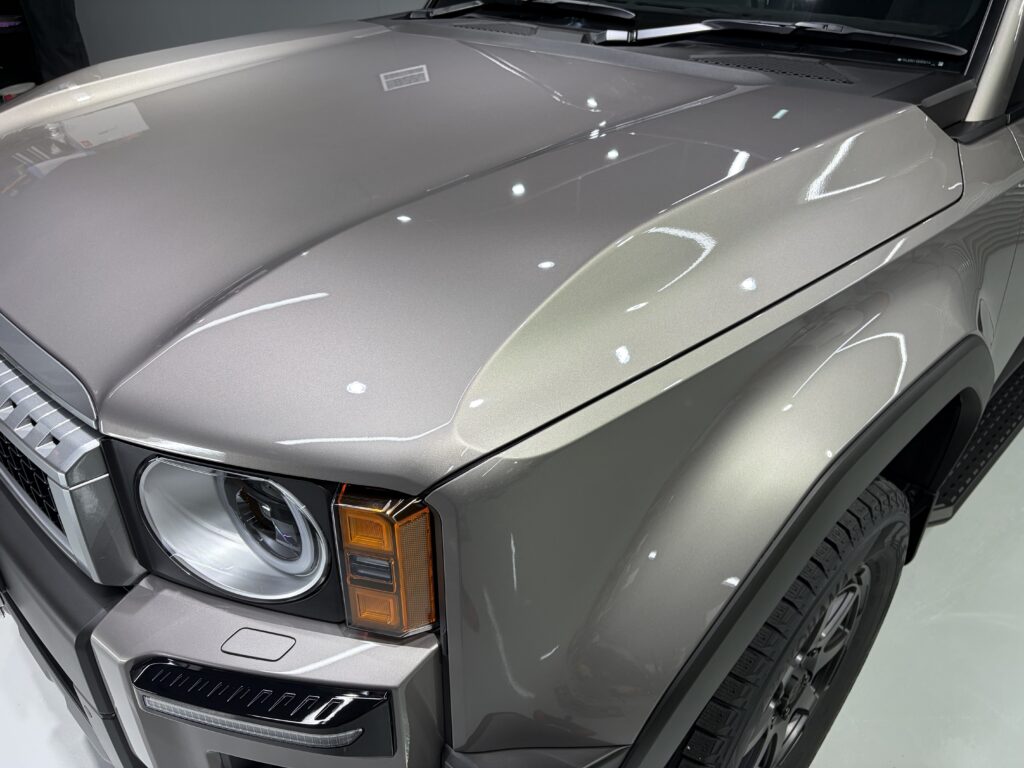 ランドクルーザー２５０・鏡面磨き作業+新開発のセラミックコーティング施工事例　黒部市Ｋ様