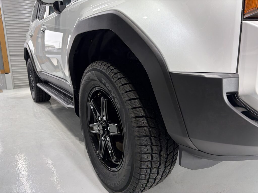 トヨタ・ランドクルーザー２５０・鏡面磨き作業+新開発セラミックコーティング施工事例　富山市Ｚ様