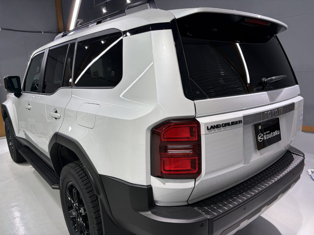 トヨタ・ランドクルーザー２５０・鏡面磨き作業+新開発セラミックコーティング施工事例　富山市Ｚ様