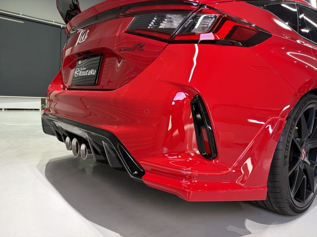 ホンダ・シビックタイプＲ・鏡面磨き作業+新開発セラミックコーティング施工事例　富山市Ｕ様