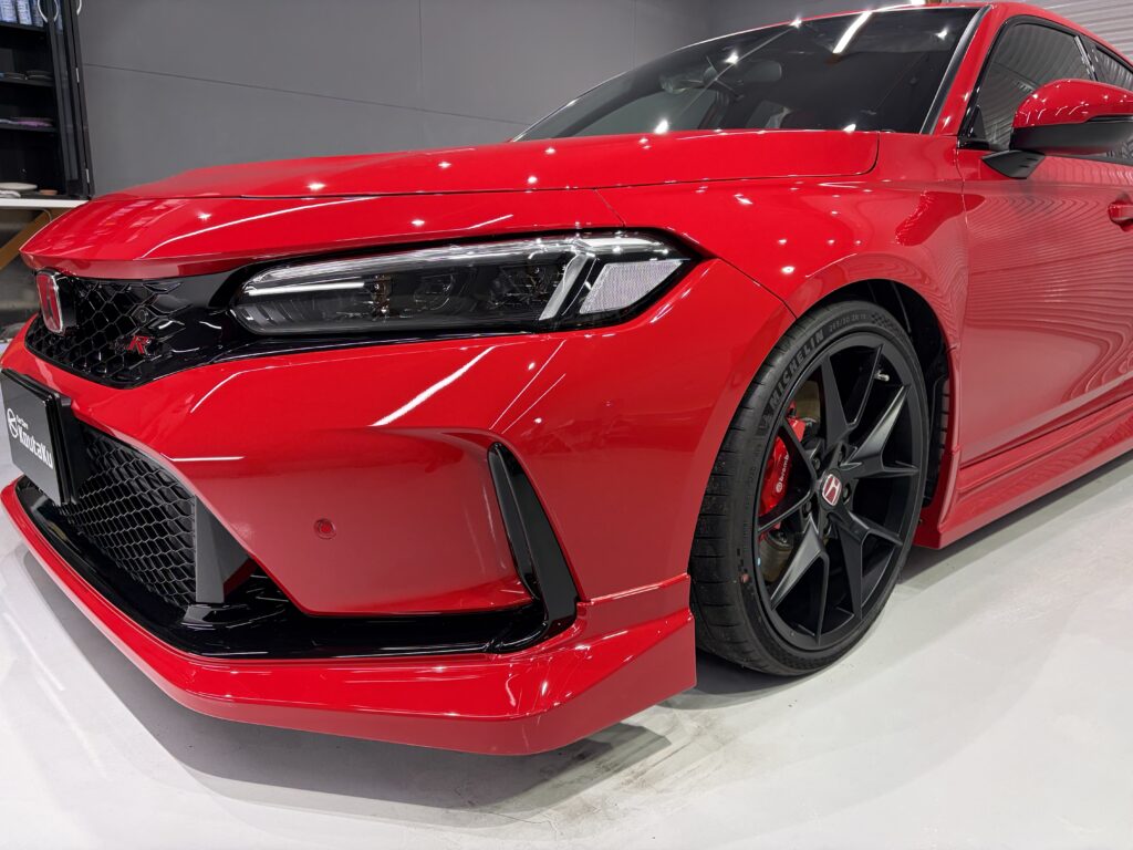ホンダ・シビックタイプＲ・鏡面磨き作業+新開発セラミックコーティング施工事例　富山市Ｕ様