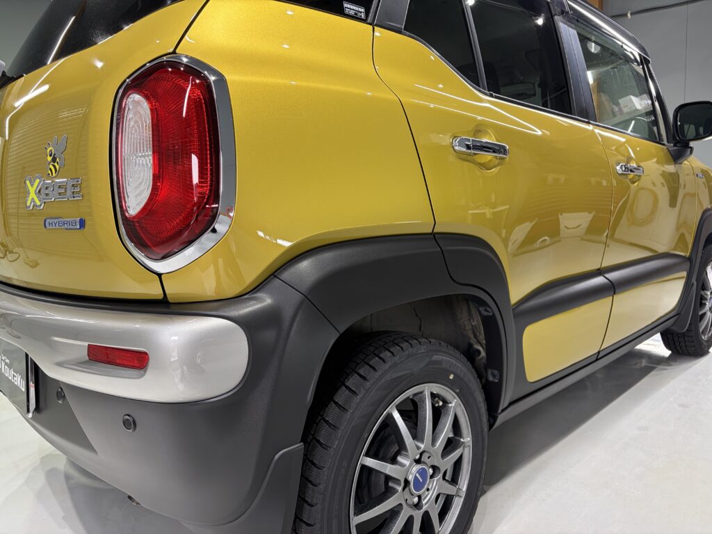 スズキ・クロスビー・鏡面磨き作業+ガラスコーティング施工事例　富山市Ｉ様