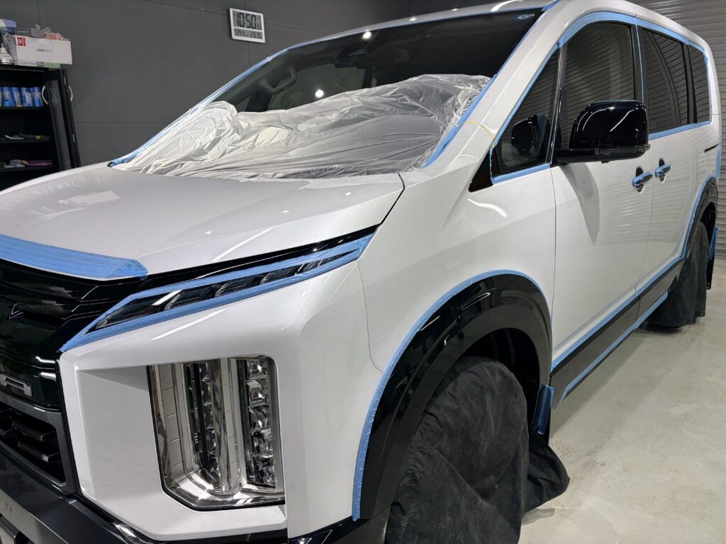 三菱デリカＤ５・鏡面磨き作業+新開発セラミックコーティング施工事例　富山市Ｕ様