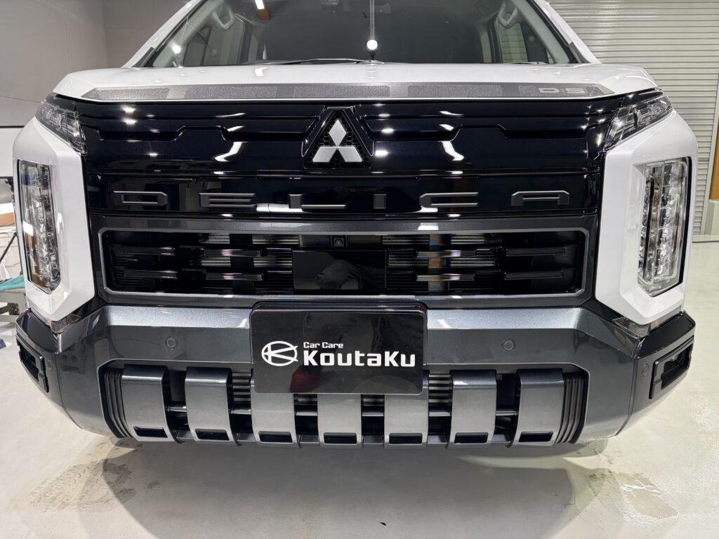 三菱デリカＤ５・鏡面磨き作業+新開発セラミックコーティング施工事例　富山市Ｕ様