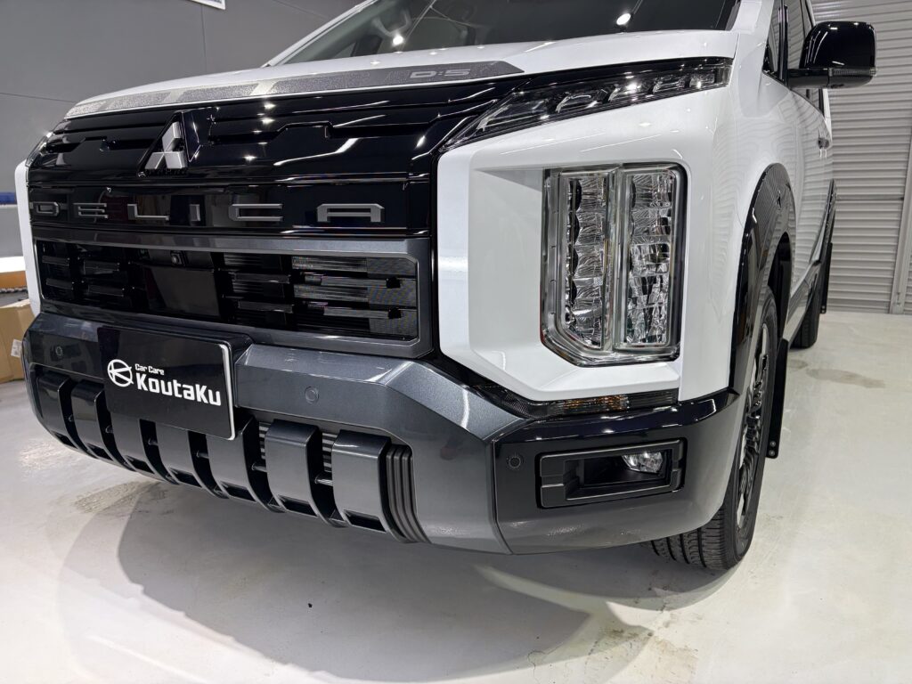 三菱デリカＤ５・鏡面磨き作業+新開発セラミックコーティング施工事例　富山市Ｕ様