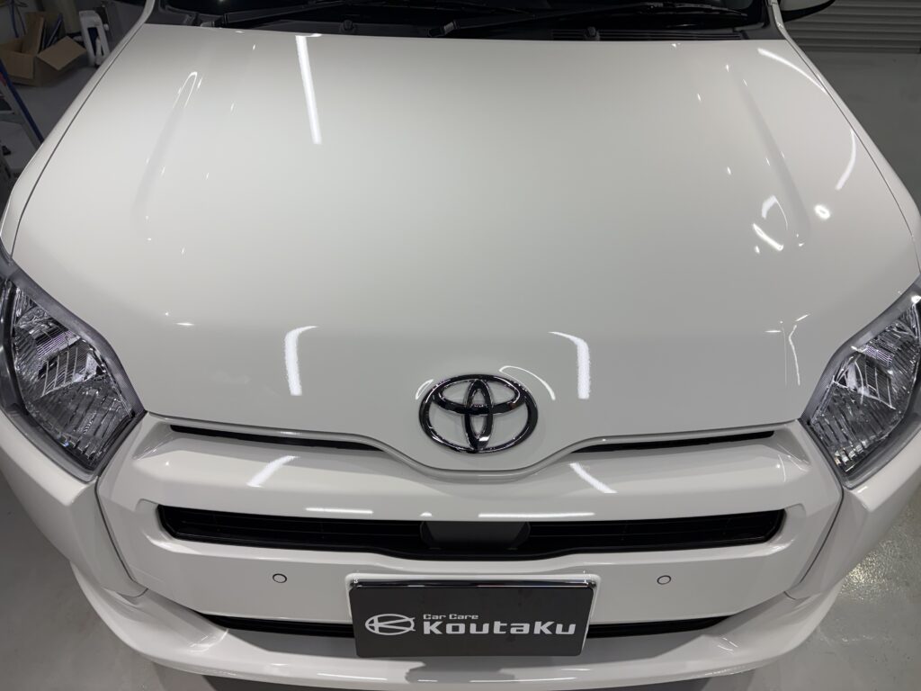 トヨタプロボックス・遮熱断熱カーフィルム・鏡面磨き作業+セラミックコーティング施工事例