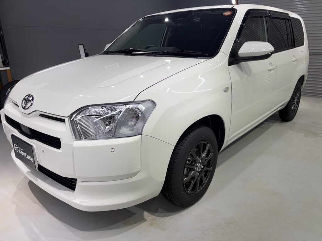 トヨタプロボックス・遮熱断熱カーフィルム・鏡面磨き作業+セラミックコーティング施工事例