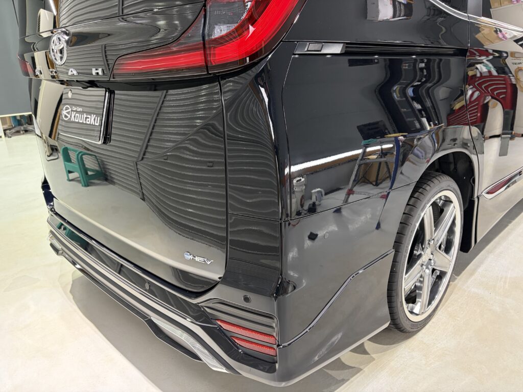 トヨタノア・遮熱断熱カーフィルム・鏡面磨き作業+セラミックコーティング施工事例　富山市Ｋ様