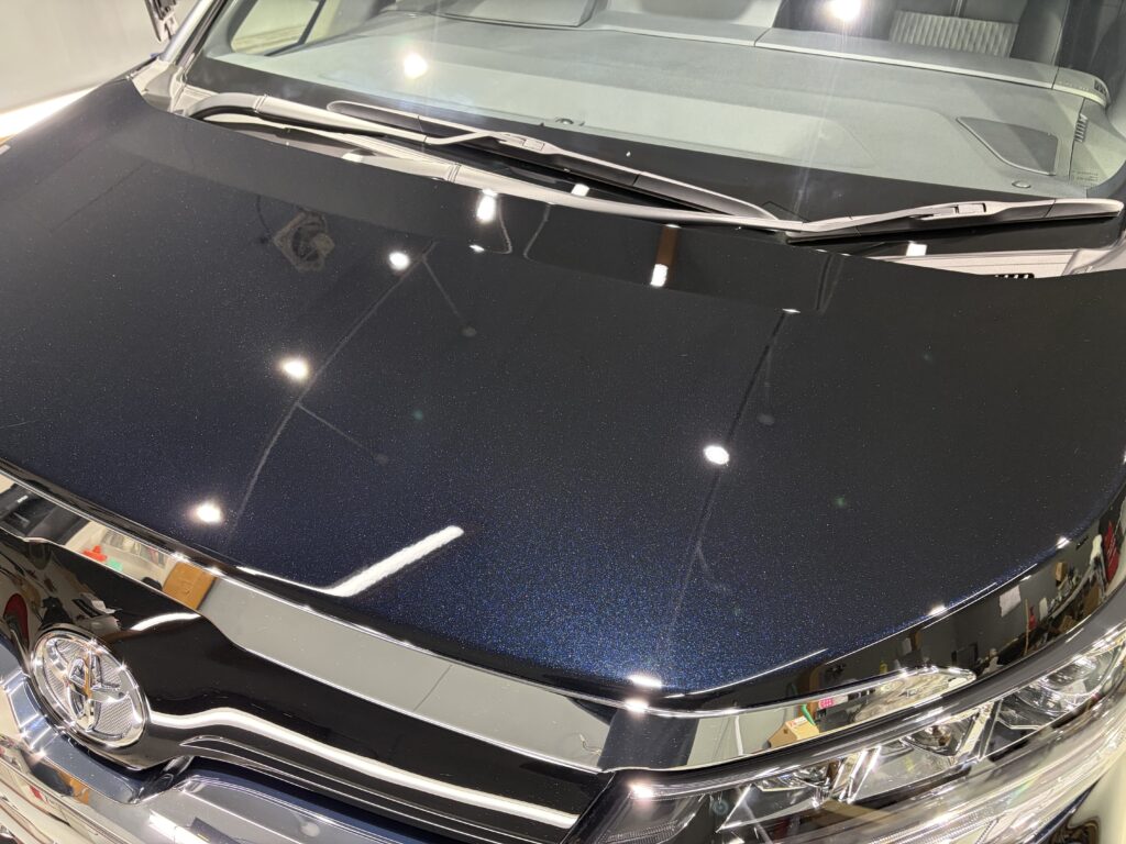 トヨタノア・遮熱断熱カーフィルム・鏡面磨き作業+セラミックコーティング施工事例　富山市Ｋ様