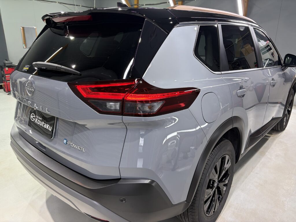 日産・エクストレイル・鏡面磨き作業+セラミックコーティング施工事例　富山市Ｍ様