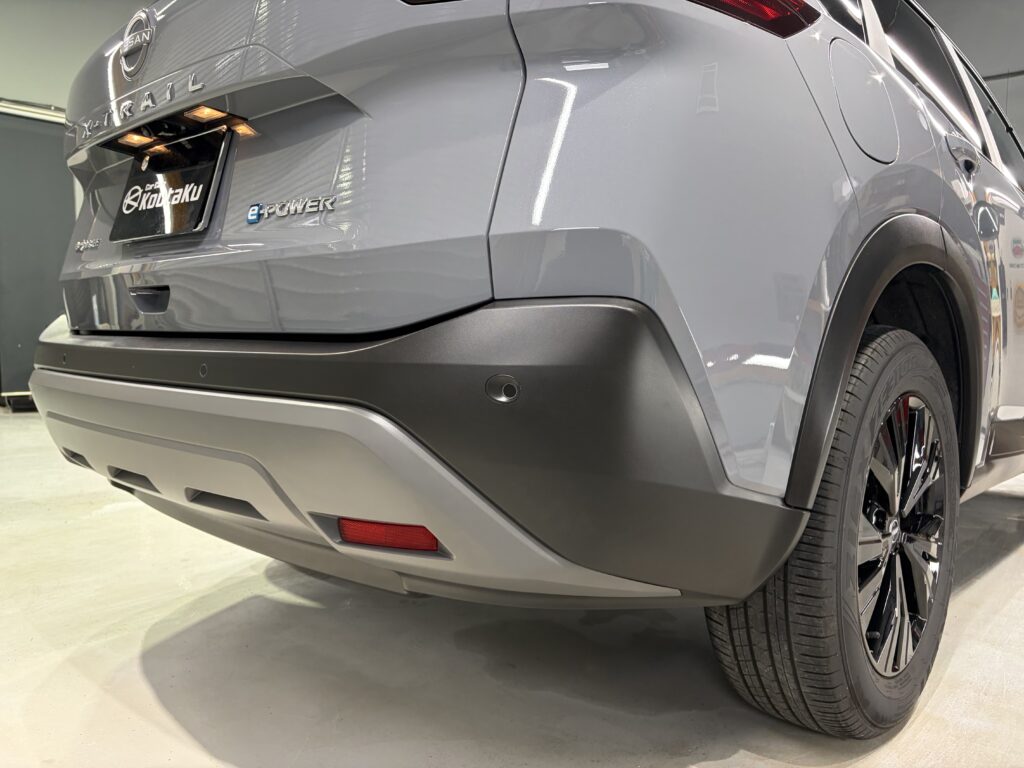 日産・エクストレイル・鏡面磨き作業+セラミックコーティング施工事例　富山市Ｍ様