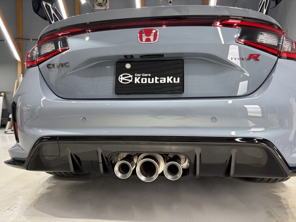 シビックタイプＲ・鏡面磨き作業+新開発セラミックコーティング施工事例　富山市Ｋ様