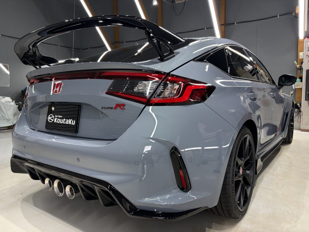 シビックタイプＲ・鏡面磨き作業+新開発セラミックコーティング施工事例　富山市Ｋ様