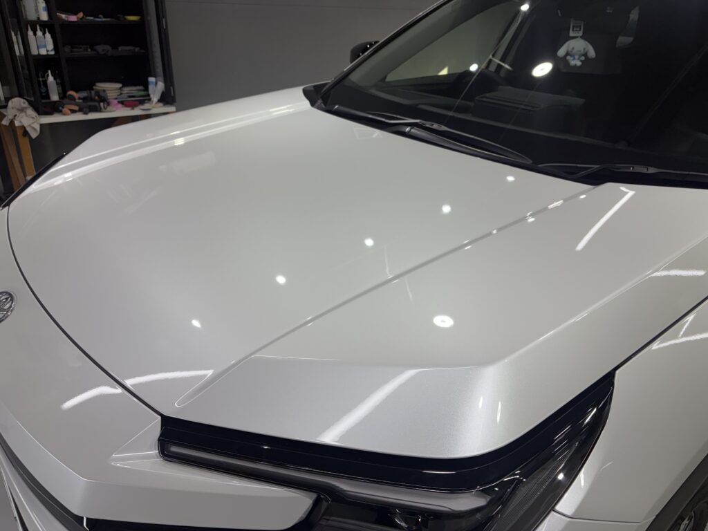 新型ＲＡＶ４・遮熱、断熱カーフィルム・鏡面磨き作業+新開発セラミックコーティング施工事例