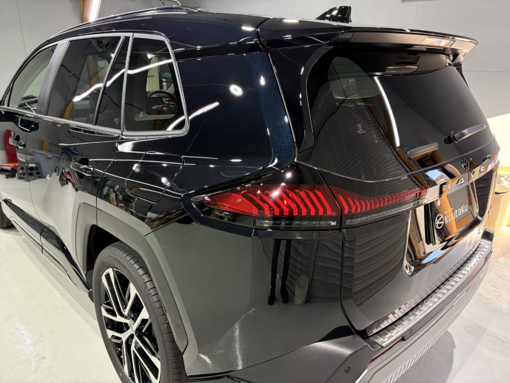 新型トヨタＲＡＶ４　鏡面磨き作業・新開発セラミックコーティング施工事例　富山市Ｔ様