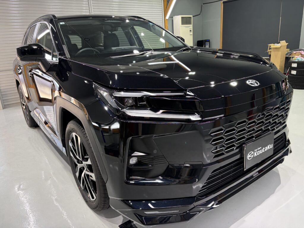 新型トヨタＲＡＶ４　鏡面磨き作業・新開発セラミックコーティング施工事例　富山市Ｔ様