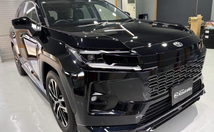 新型トヨタＲＡＶ４　鏡面磨き作業・新開発セラミックコーティング施工事例　富山市Ｔ様