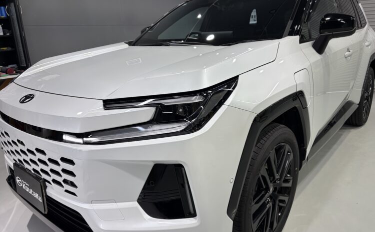 新型ＲＡＶ４・遮熱・断熱カーフィルム・鏡面磨き作業+セラミックコーティング施工事例　富山市Ｍ様