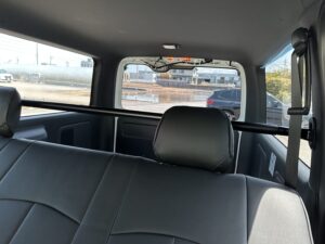 ハイエースバン遮熱カーフィルム施工例