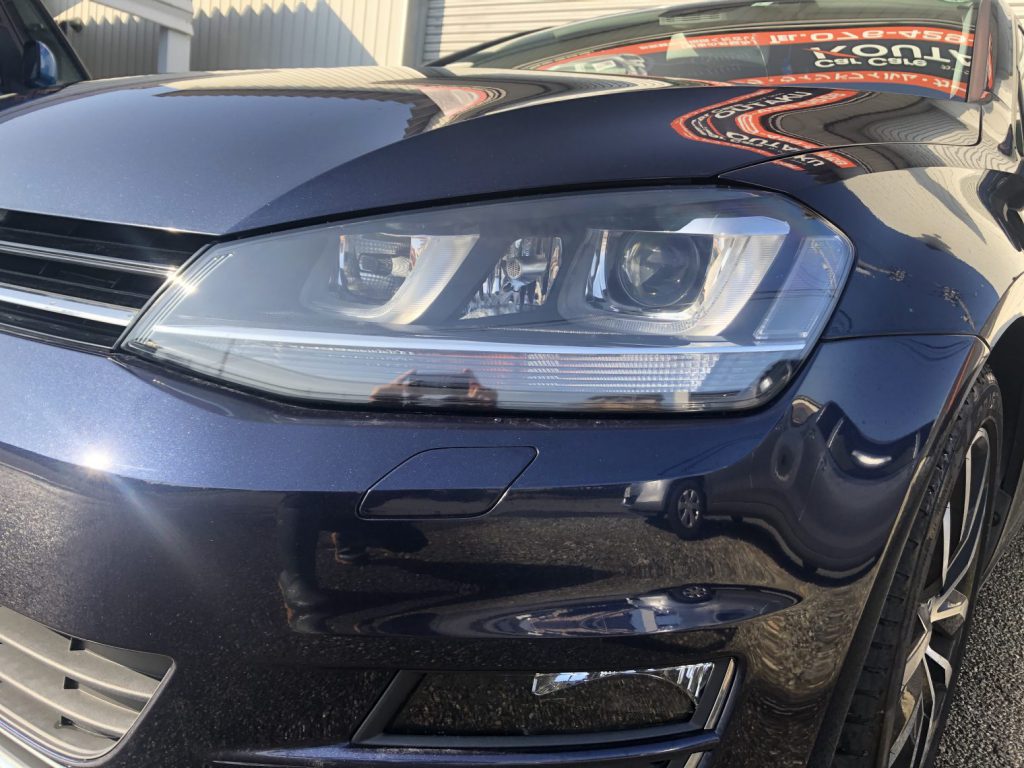 フォルクスワーゲン　ゴルフ7  ヘッドライトリペア