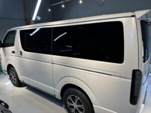 トヨタハイエースセラミックコーティング施工例