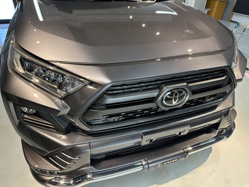 トヨタRAV4セラミックコーティング施工例