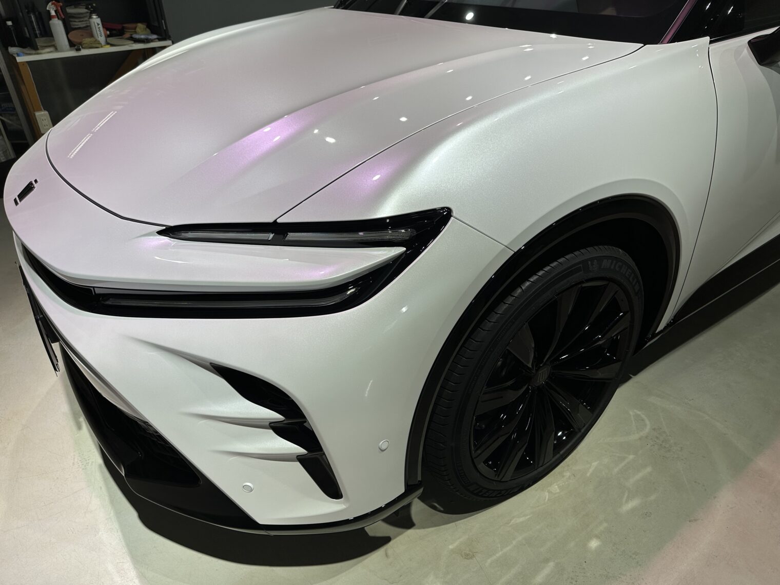 クラウンスポーツ鏡面磨き作業とセラミックコーティング施工事例　高岡市Ｋ様