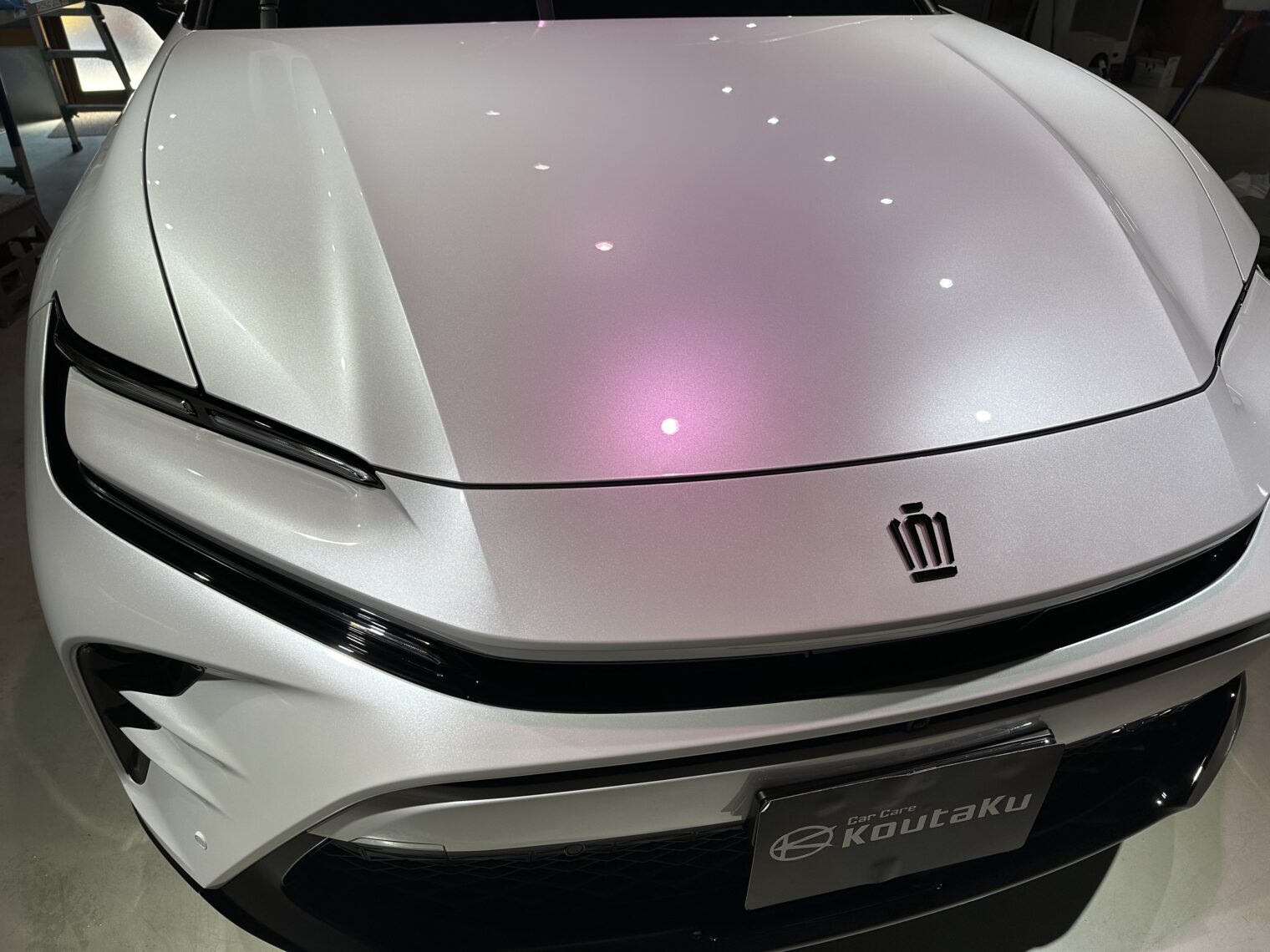 クラウンスポーツ鏡面磨き作業とセラミックコーティング施工事例　高岡市Ｋ様