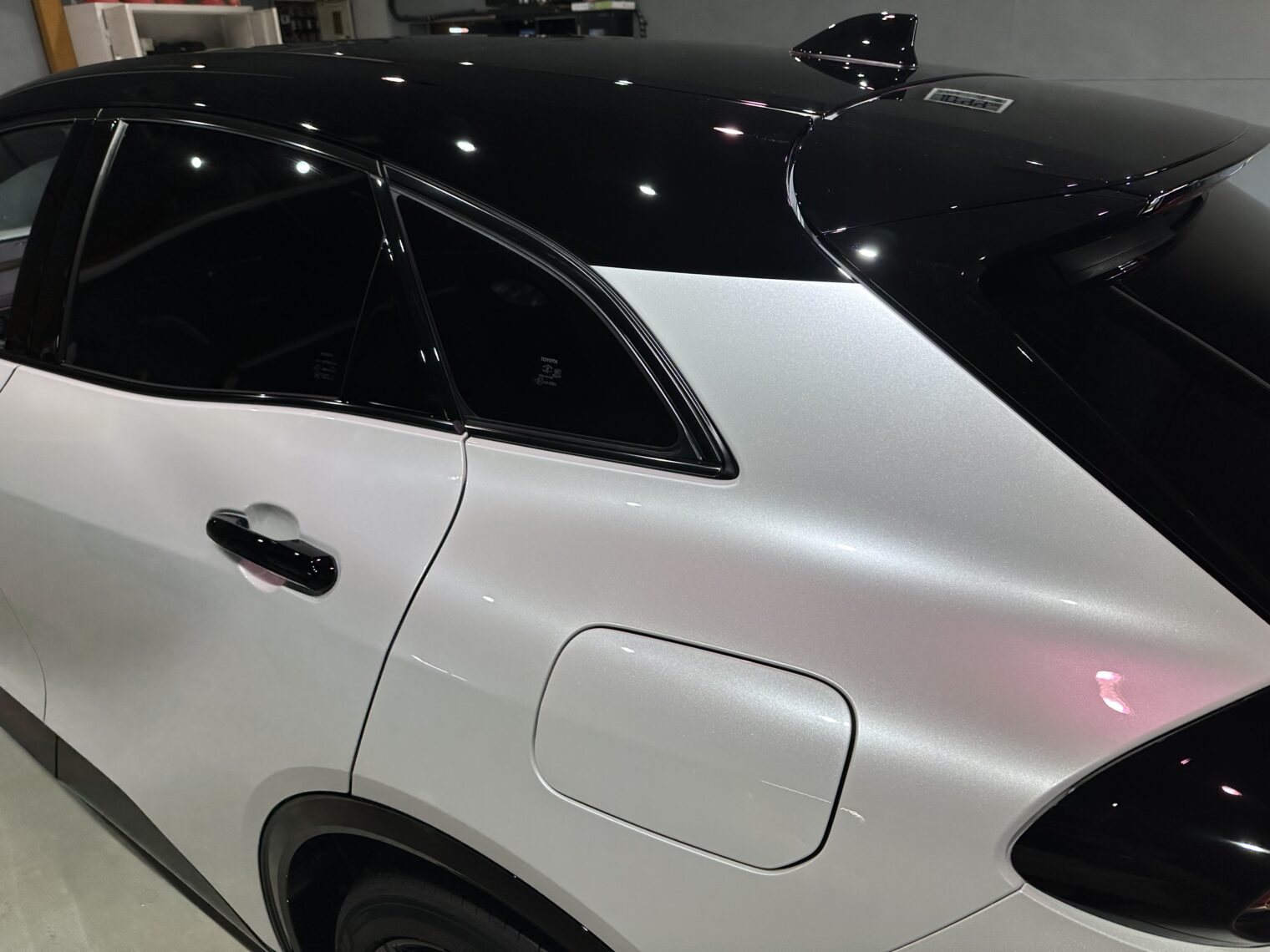 クラウンスポーツ鏡面磨き作業とセラミックコーティング施工事例　高岡市Ｋ様