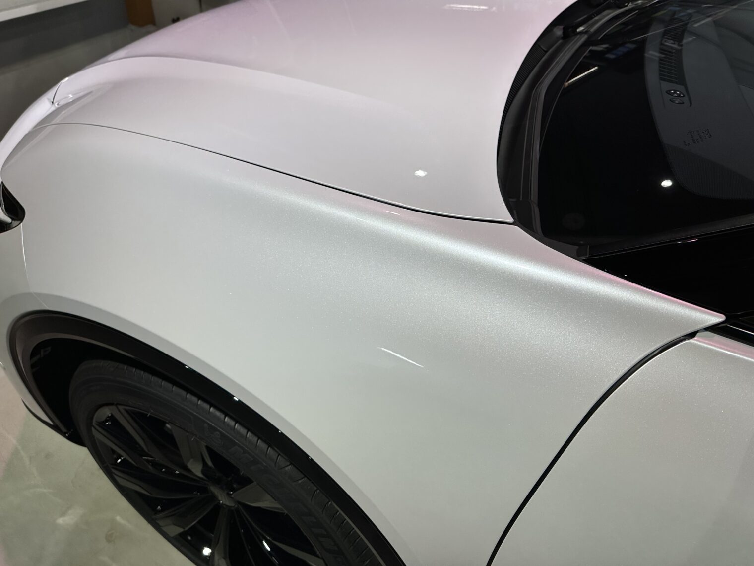 クラウンスポーツ鏡面磨き作業とセラミックコーティング施工事例　高岡市Ｋ様