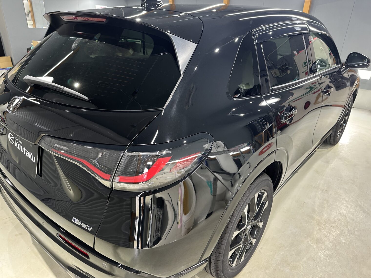 ホンダ・ZR-V鏡面磨き作業・セラミックコーティング施工事例　射水市Ｏ様