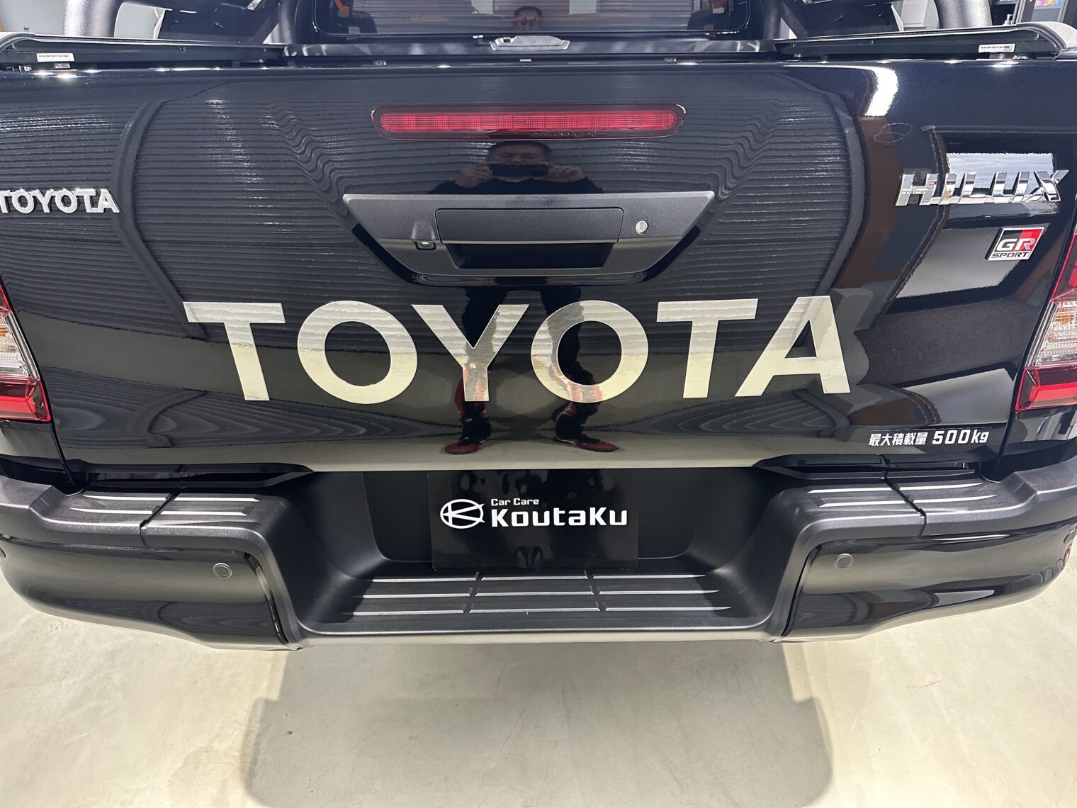 ハイラックス鏡面磨き作業・セラミックコーティング施工事例　魚津市Ｔ様