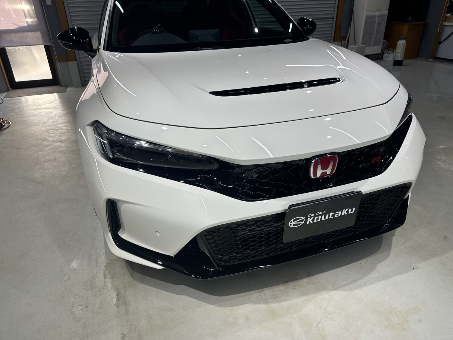 シビックTypeR鏡面磨き作業・セラミックコーティング施工事例　富山市Ｕ様