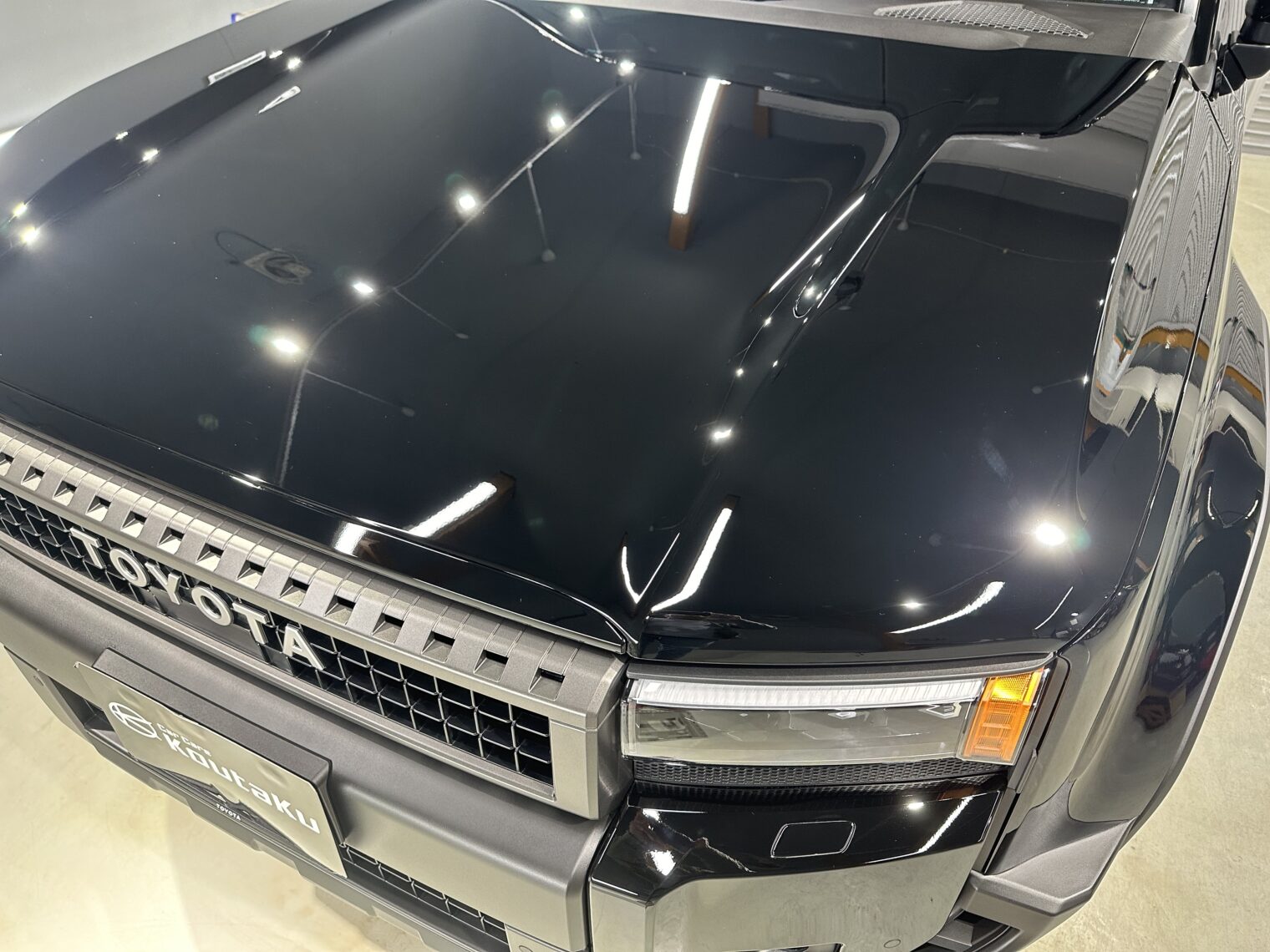 ランドクルーザー２５０鏡面磨き作業・セラミックコーティング施工事例　富山市Ｙ様