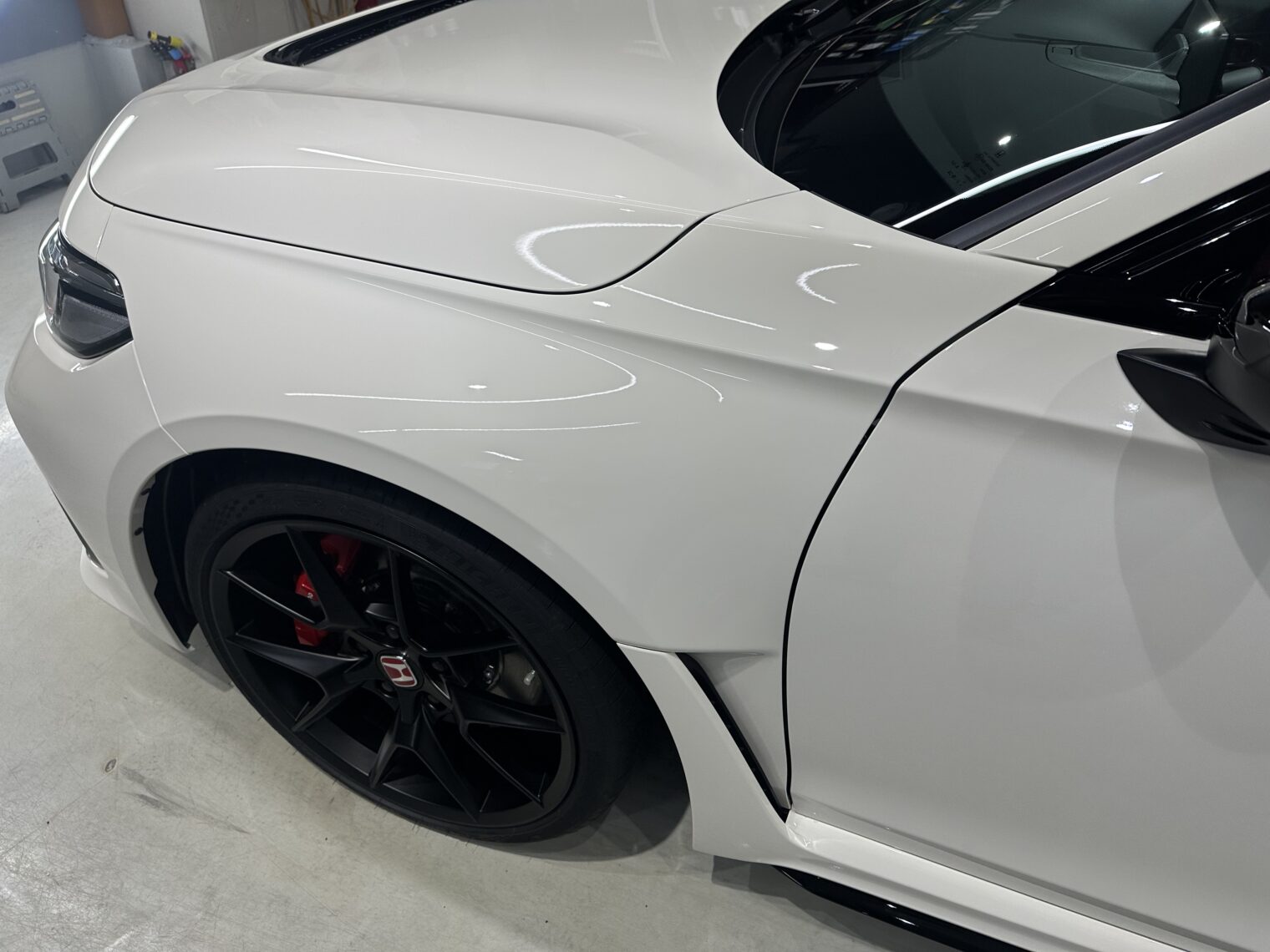 ホンダ・シビックタイプＲ鏡面磨き作業・セラミックコーティング施工事例　富山市Ｋ様